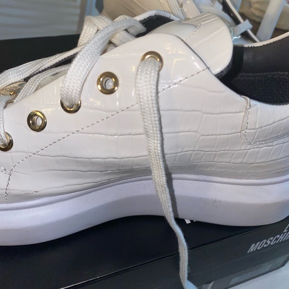 Love Moschino womens embossed leather heart patch chunky trainer size 38 - Picture 4 of 16